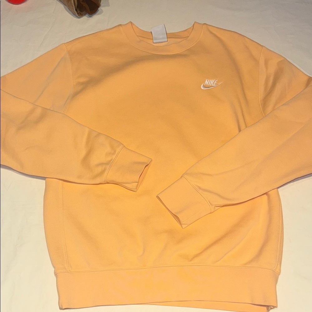 Nike Men's S Peach Crewneck Sweater